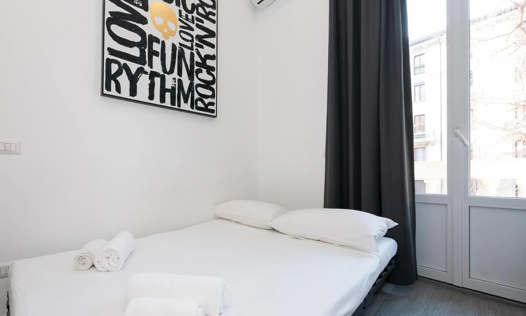 Ihost Studio - Lomellina 14A Mailand